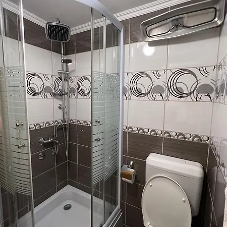 In Nyaraló